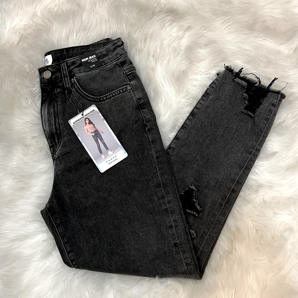 Women’s ripped jeans